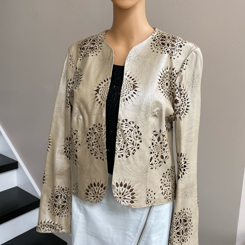 Women’s tan leather jacket size S